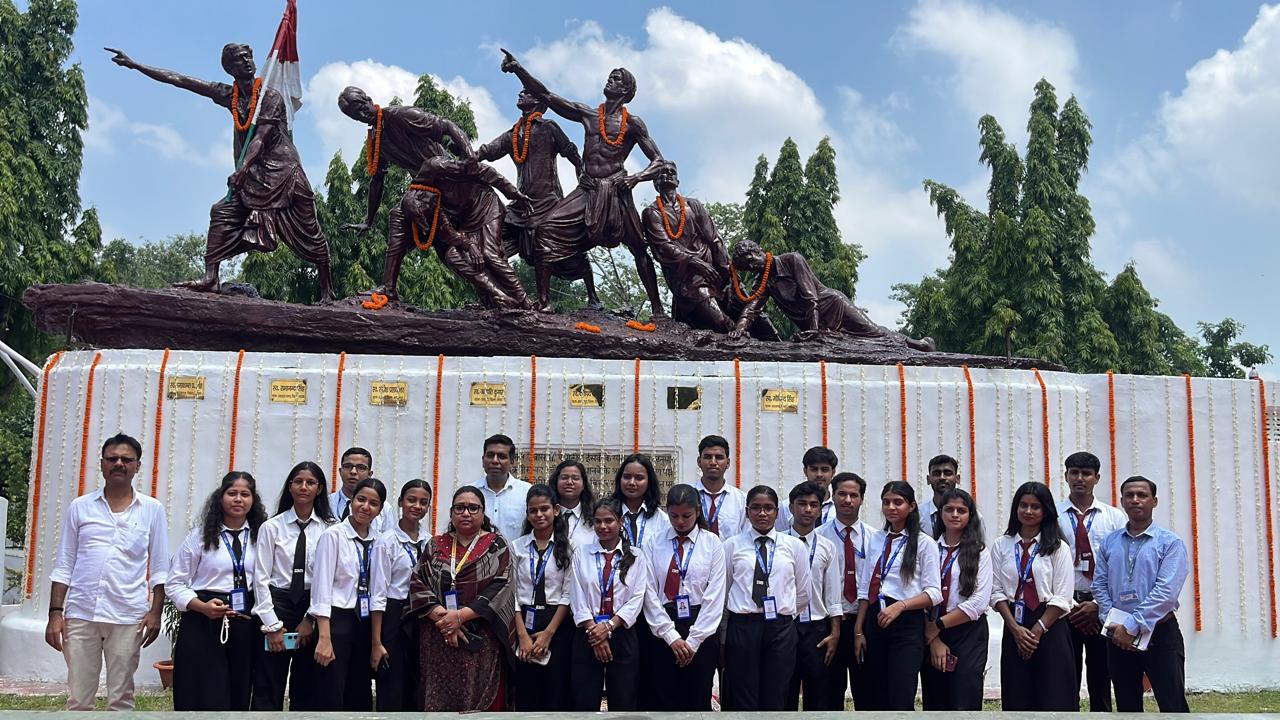 IIBM Students Visit Shaheed Smarak, Patna